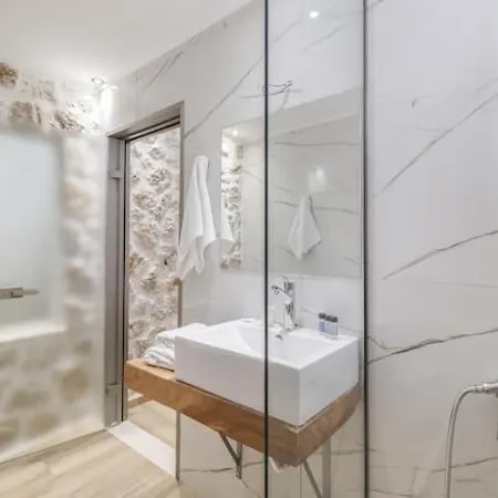 Διαμέρισμα Delux 2 Petra *