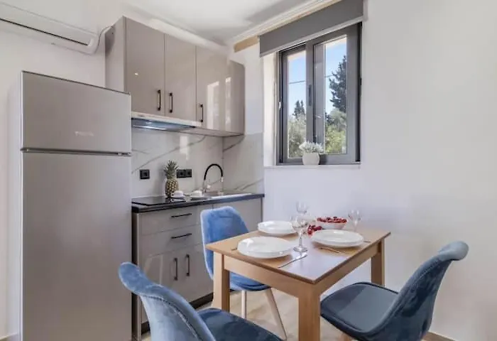 Appartement Delux 2 Petra Tsoukaládhes